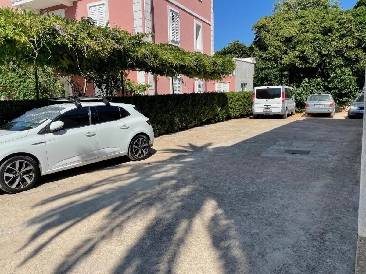 Hvar Guesthouse - Double Bedroom With Private Bathroom Jelsa  Bagian luar foto