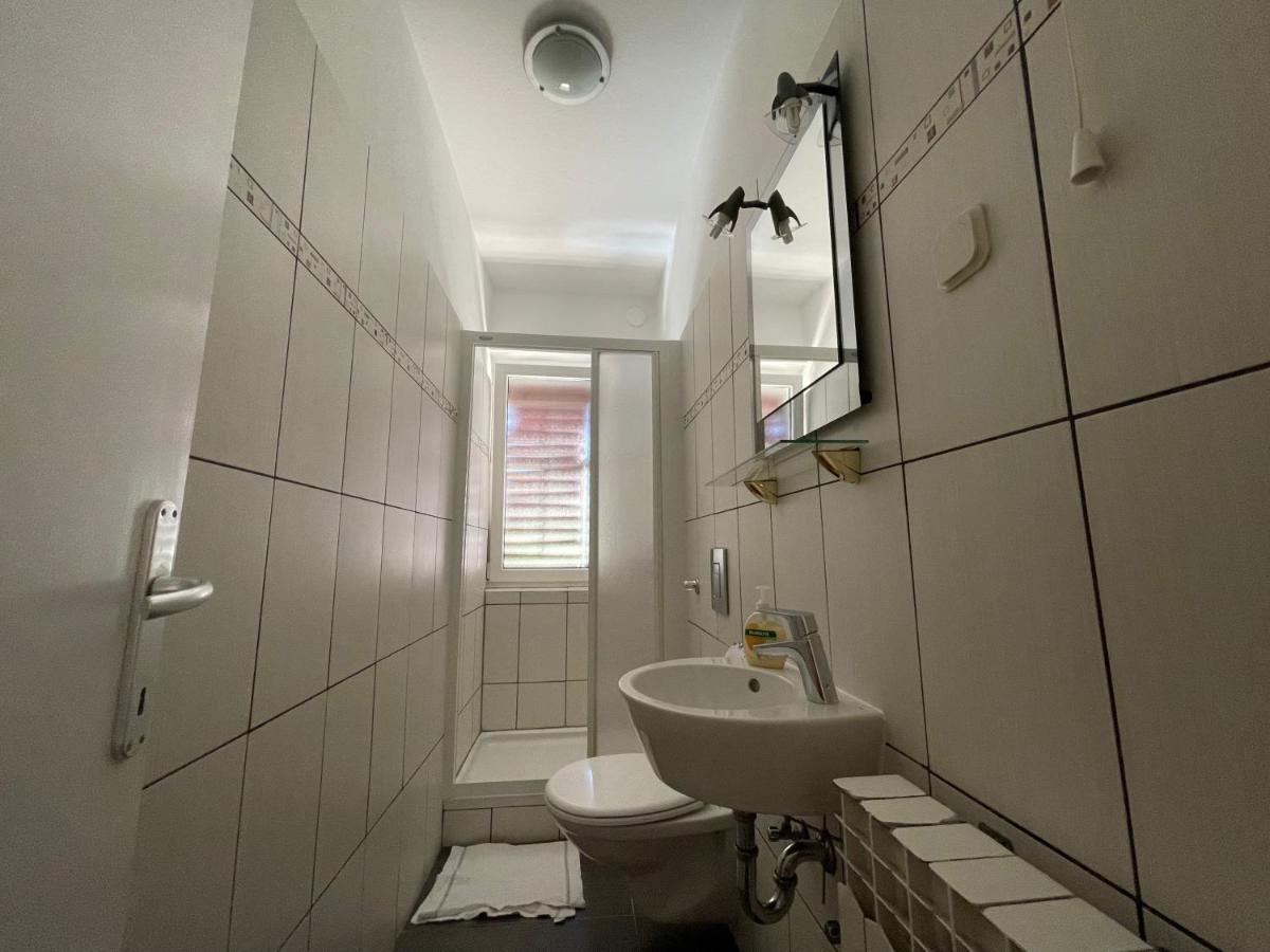 Hvar Guesthouse - Double Bedroom With Private Bathroom Jelsa  Bagian luar foto