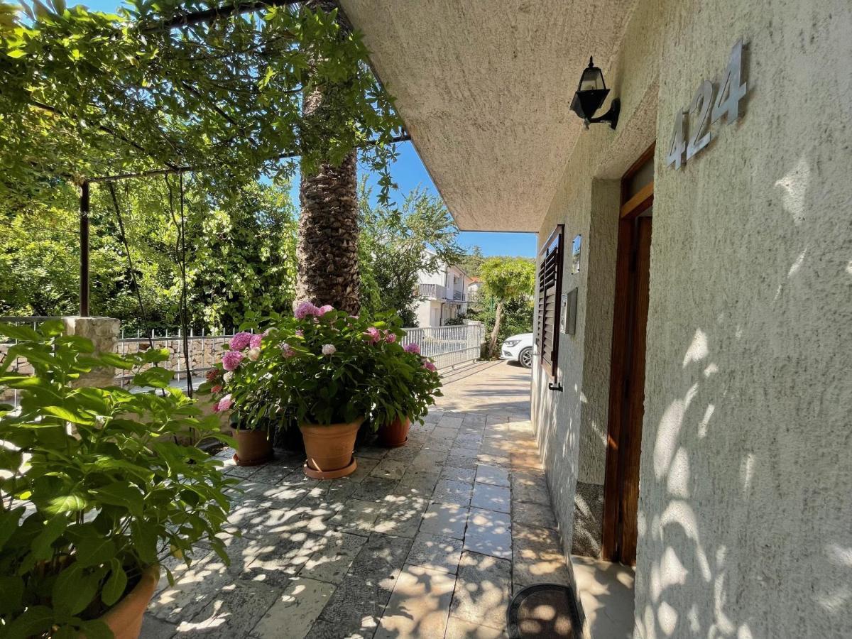 Hvar Guesthouse - Double Bedroom With Private Bathroom Jelsa  Bagian luar foto