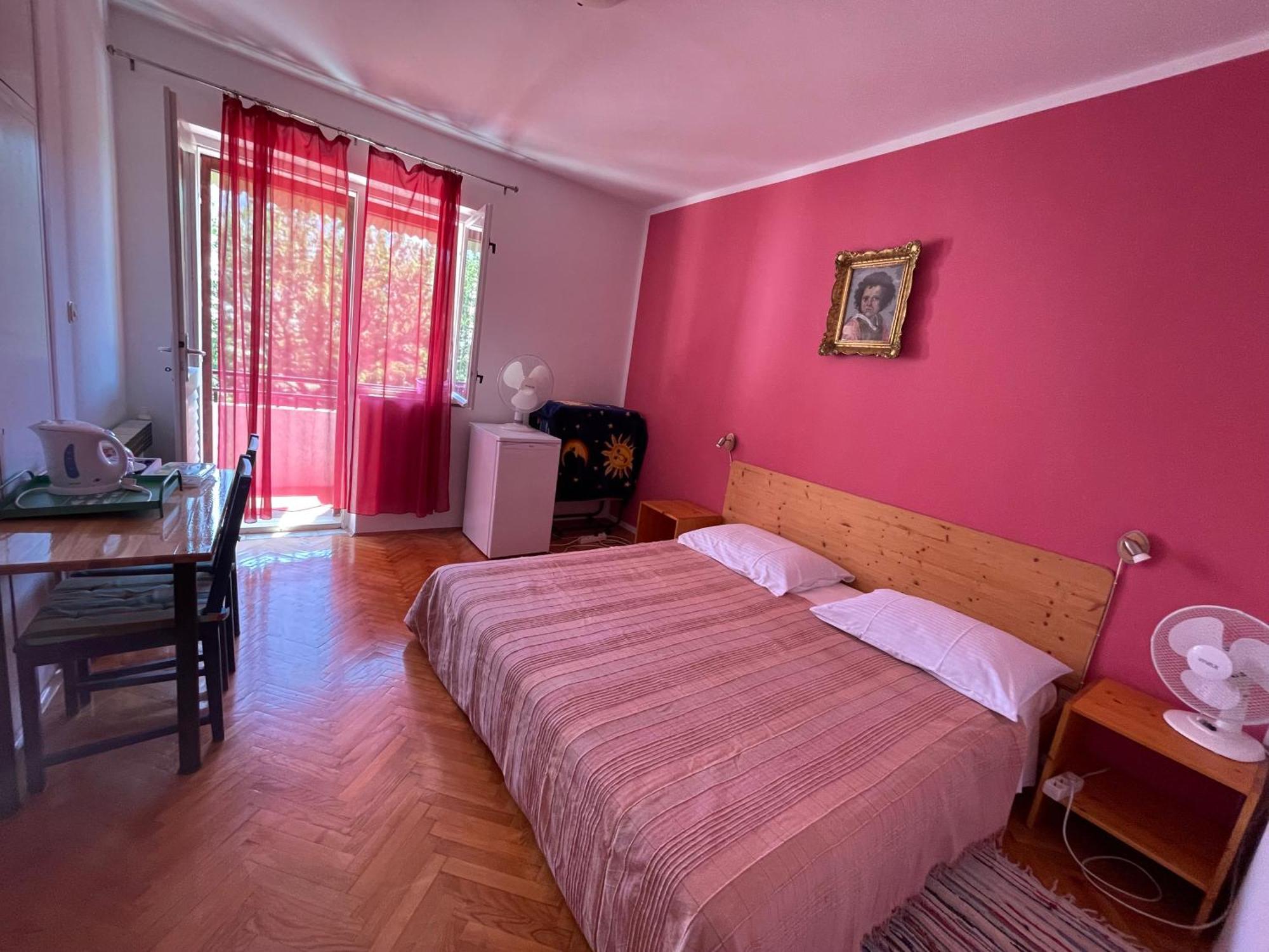 Hvar Guesthouse - Double Bedroom With Private Bathroom Jelsa  Bagian luar foto