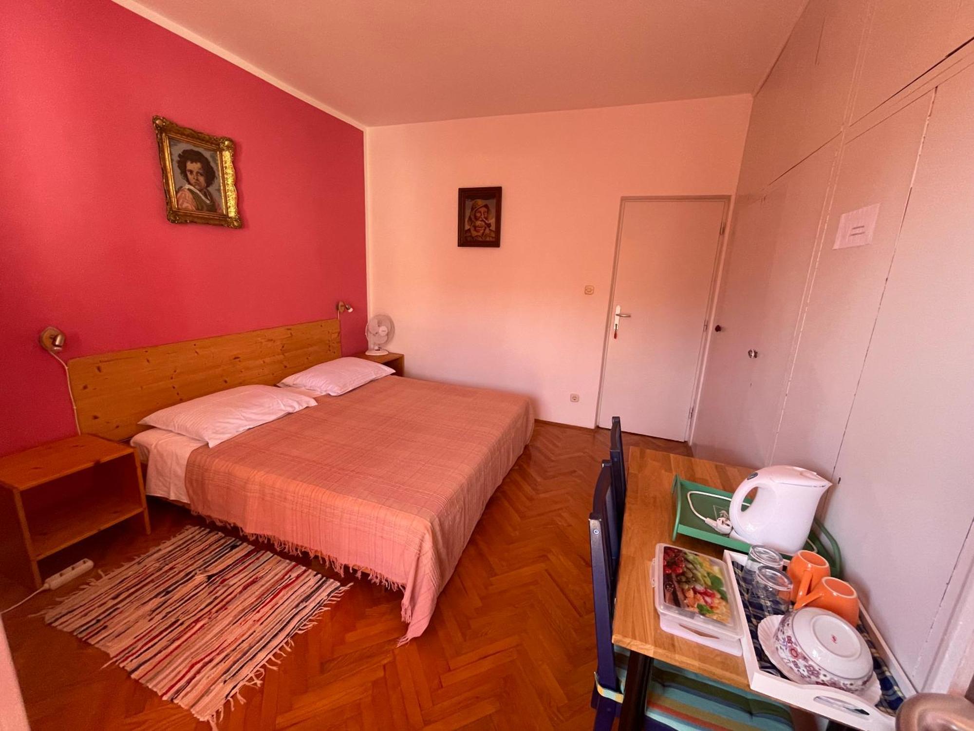 Hvar Guesthouse - Double Bedroom With Private Bathroom Jelsa  Bagian luar foto