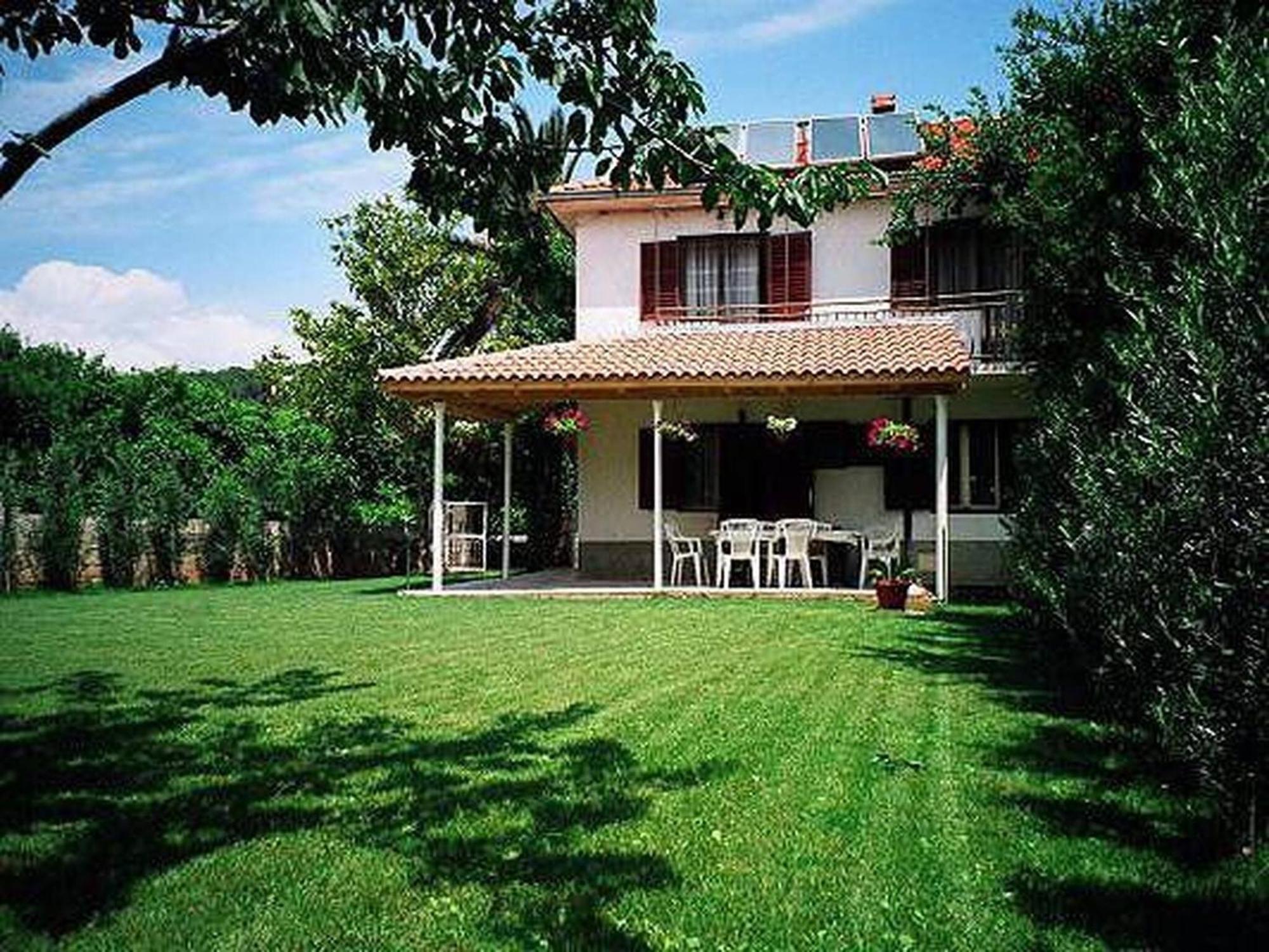Hvar Guesthouse - Double Bedroom With Private Bathroom Jelsa  Bagian luar foto